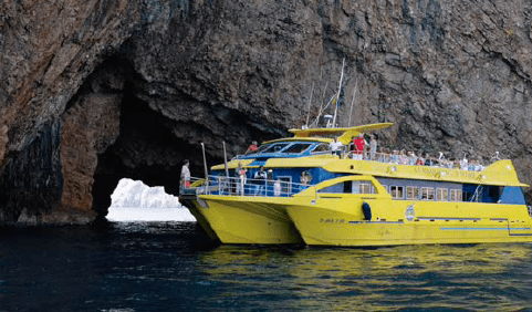Creuer pel fons del mar