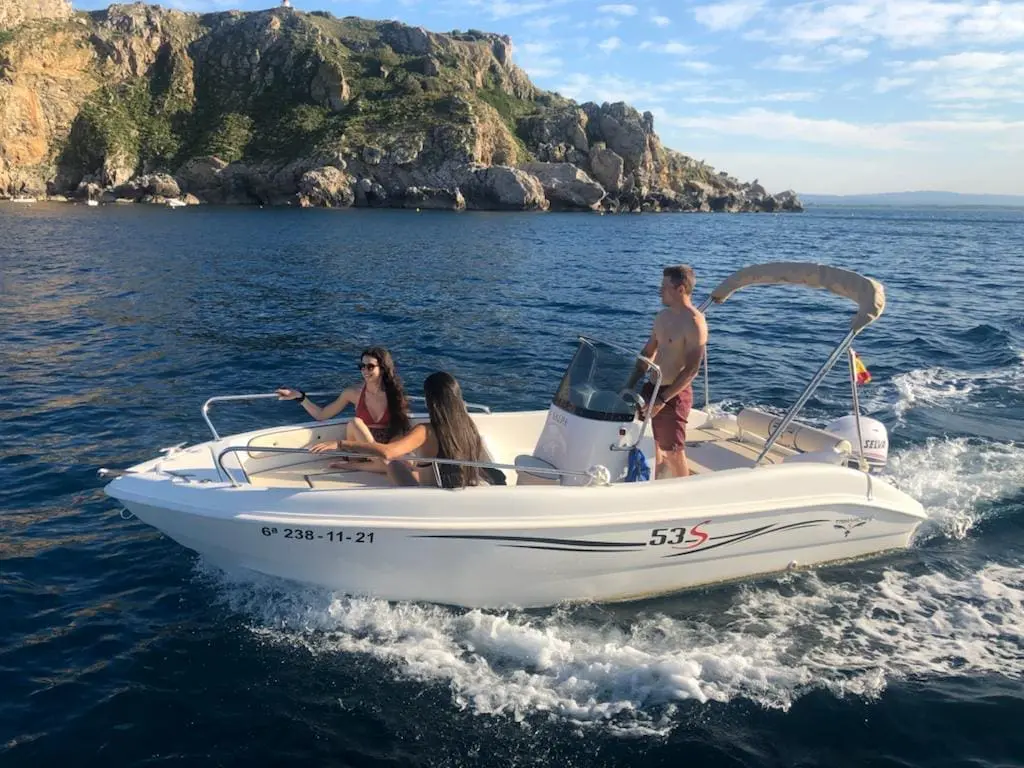 Illes Medes Experience Rent a Boat
