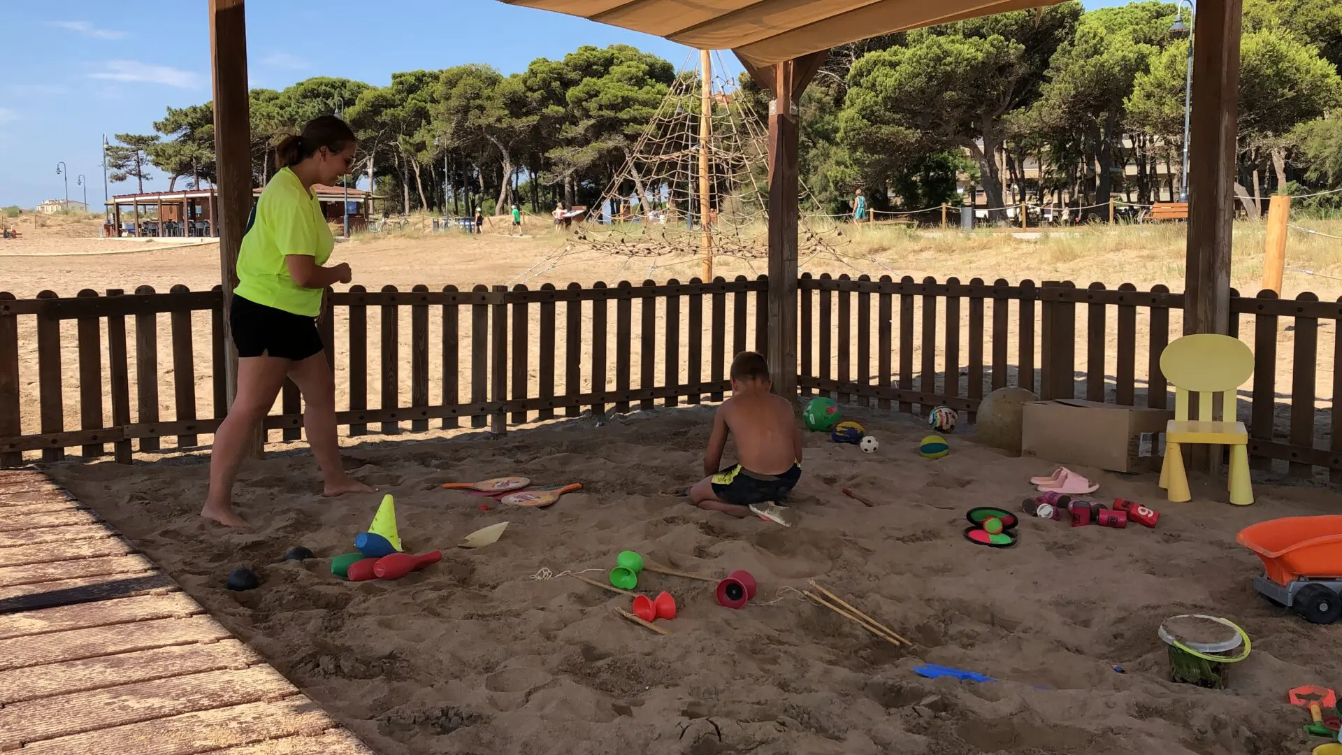 Culture and leisure at the Mini Beach Club