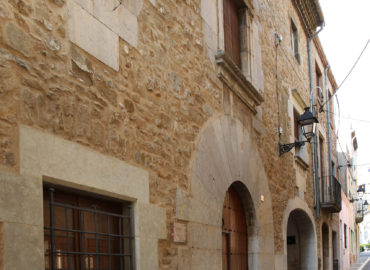 6. Rue de l’Església et maisons des XVIe et XVIIe siècles