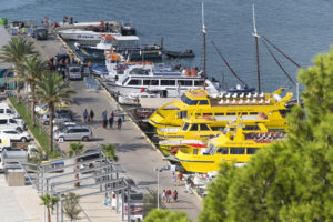 Port de l'Estartit amb les barques turistiques